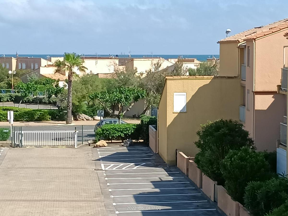 St Pierre La Mer,Appartement T2 En Residence Calme 플뢰리 외부 사진