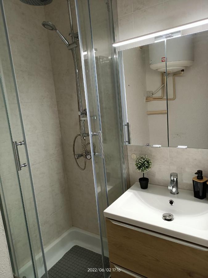 St Pierre La Mer,Appartement T2 En Residence Calme 플뢰리 외부 사진