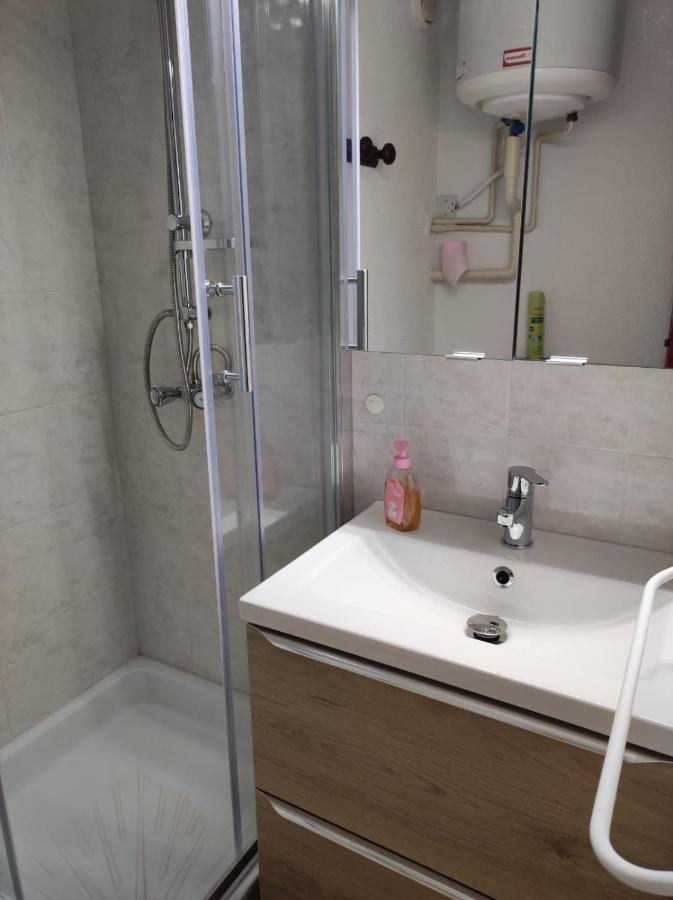 St Pierre La Mer,Appartement T2 En Residence Calme 플뢰리 외부 사진